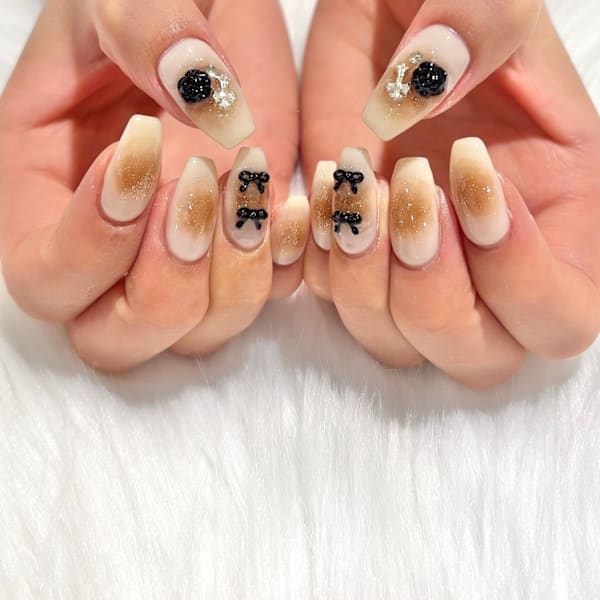 持ち込みデザインネイル|Neolive em;