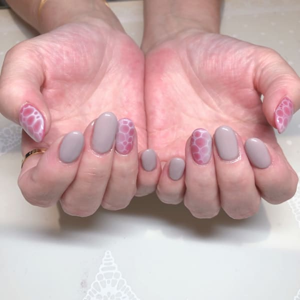 縦グラ水面ネイル