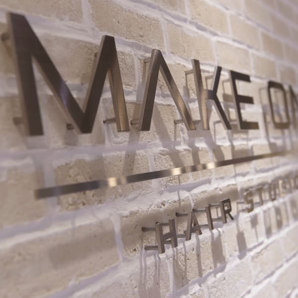 Make ON HAIR STUDIO