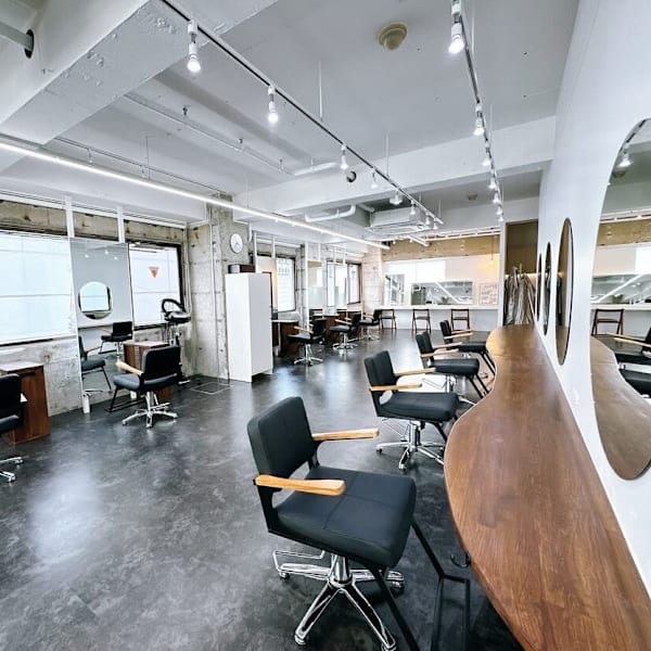 Agu hair Aim 八王子店【アグ ヘアー エイム】