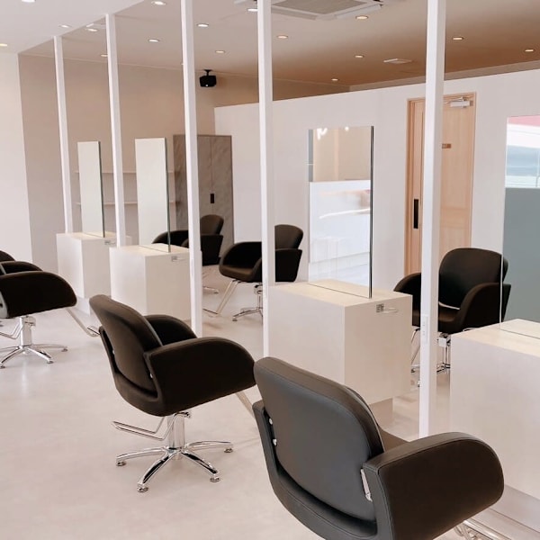 Agu hair beil 稲田店【アグ ヘアー ベール】