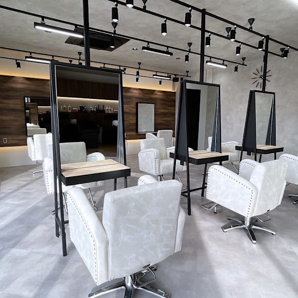 Agu hair sera 塩山店【アグ ヘアー セラ】