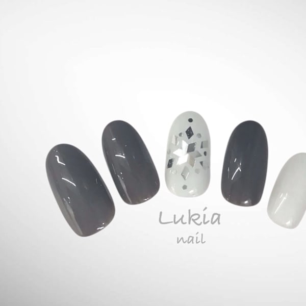 冬おすすめ☆シンプルネイル|Lukia