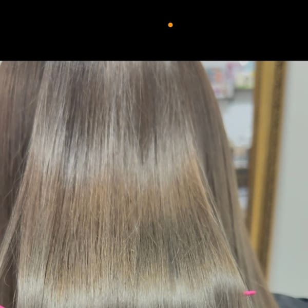 salon’’s ECRU．．．