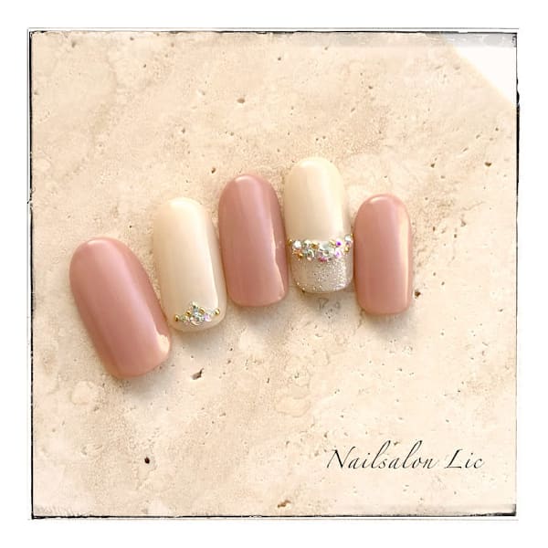 HANDジェルネイル|Nailsalon Lic