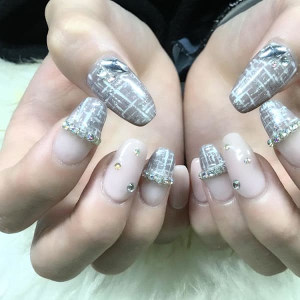 ツイードネイル|自爪を削らないパラジェル導入店〔ファッシーナ〕