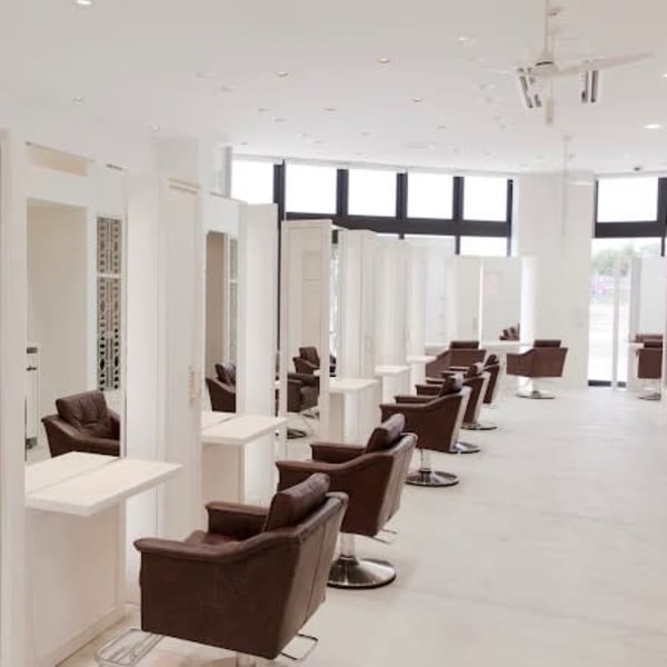 美容室 STROKE 八街店【ストローク】