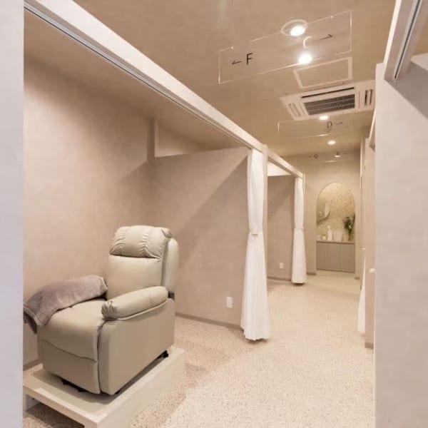 e& eyes beauty 狐島店