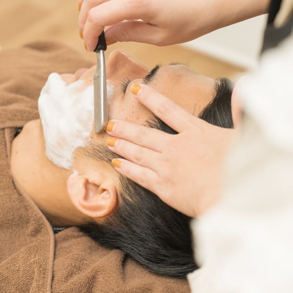 メンズ顔そりサロン 花花