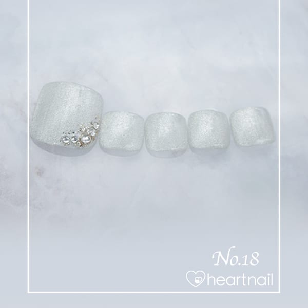 フットネイル：No.18