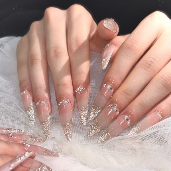 フレンチ×フラッシュマグネットネイル|studio tam