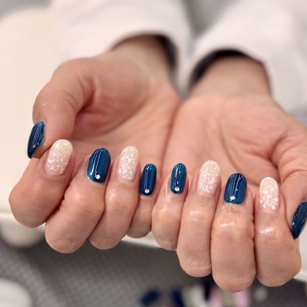 ネイビーネイル