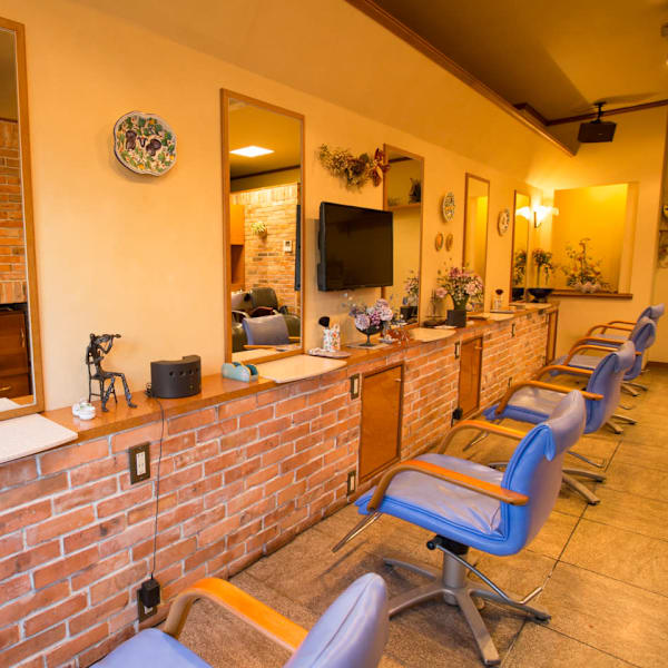 ヘアー＆エステスタジオ モア