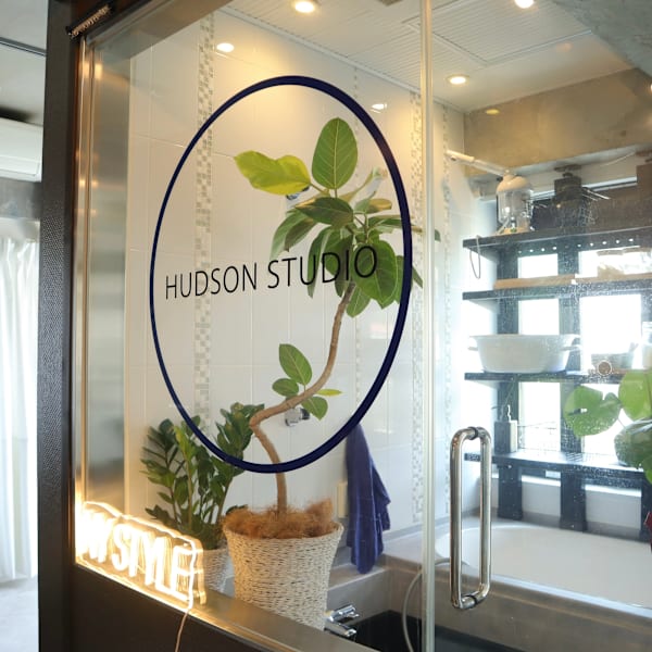 HUDSON STUDIO ny style nail spa