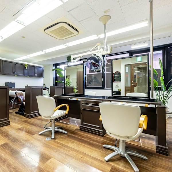 美容室ＰＬＡＺＡ 富雄店