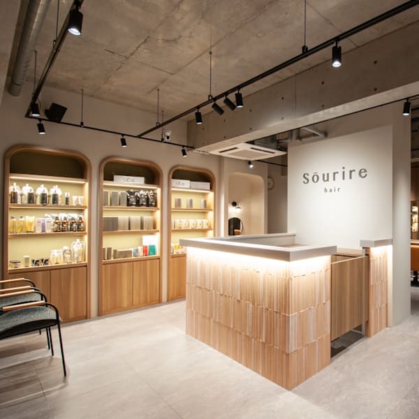 半個室型美容室 Sourire 室見店