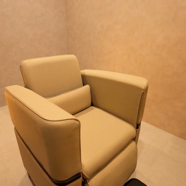 CREA 岡崎若松東店 白髪染め/髪質改善トリートメント/ヘッドスパ