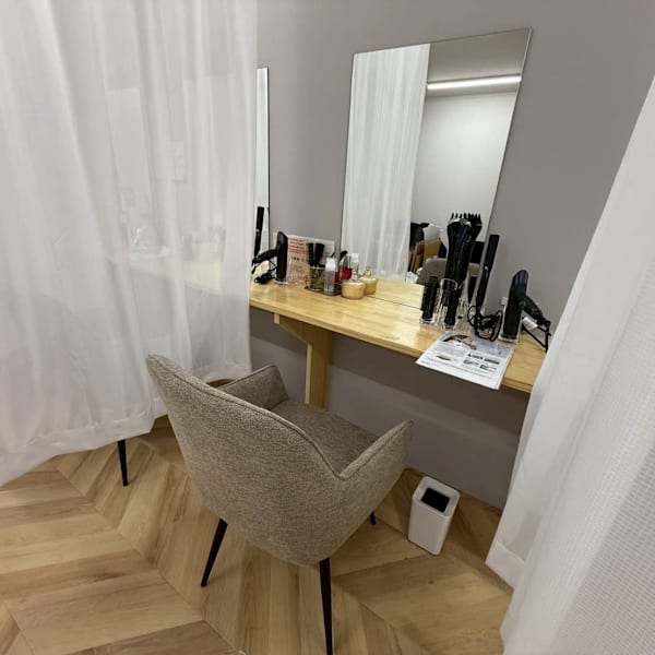 白髪染め専門店&colors 岡崎法性寺店