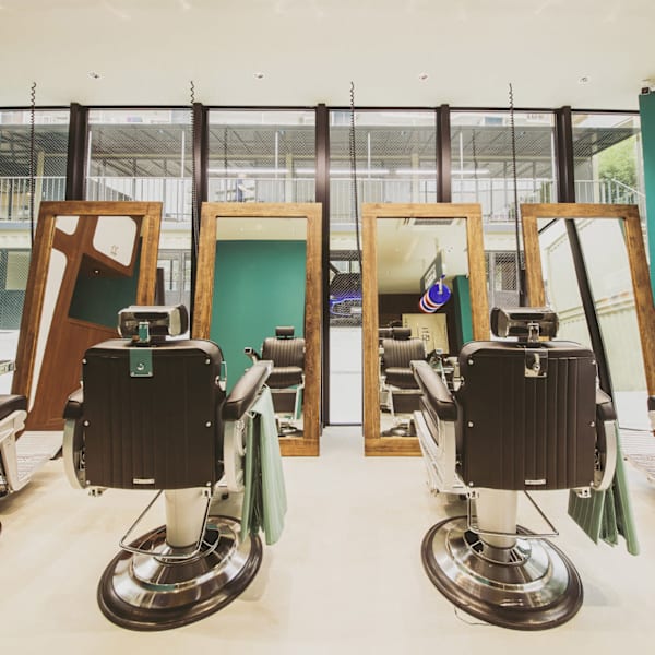 メンズ専門店 CARWASH BARBER