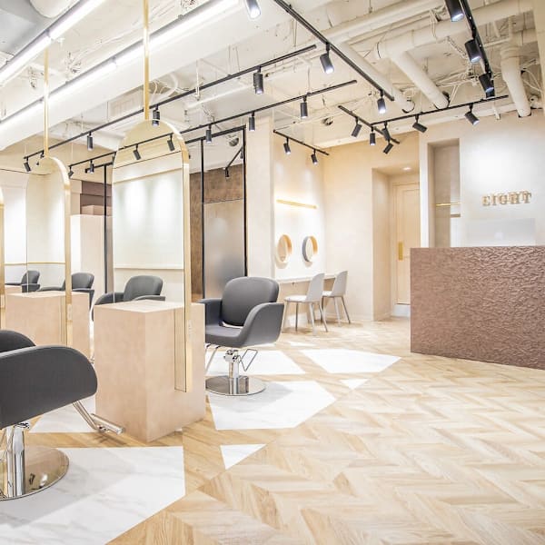 EIGHT white 札幌駅前店【エイト ホワイト】