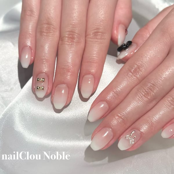 白グラデ×リボン