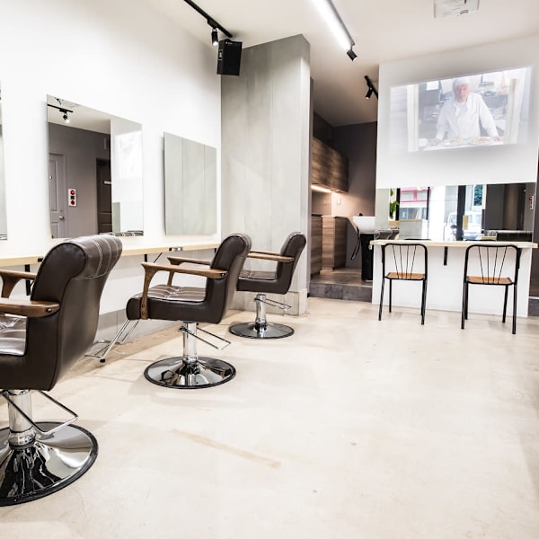 EIGHT sangenjaya 三軒茶屋店 【エイト】