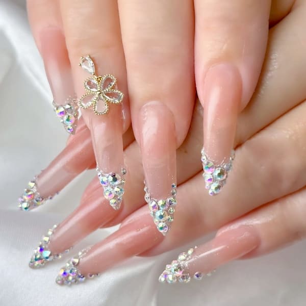 Nailsalon Queen×ネイル|Nailsalon Queen【ネイルサロンクイーン】