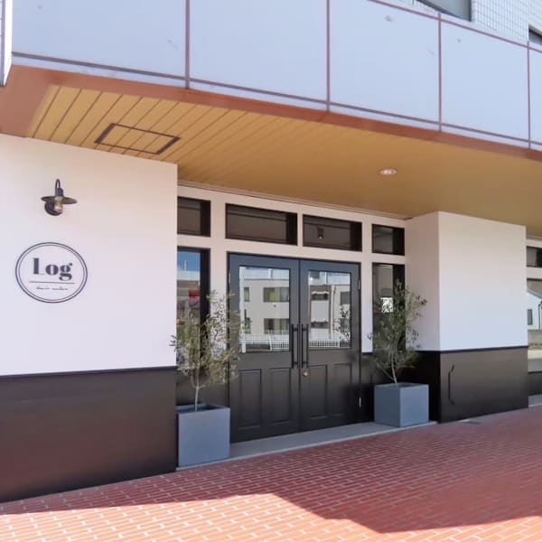 Log 高松店【ログ】