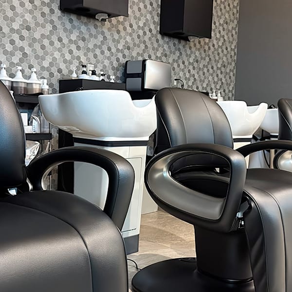 ARiA east by ECLART 新宿東口店