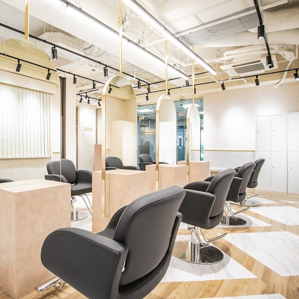 EIGHT white 札幌駅前店【エイト ホワイト】