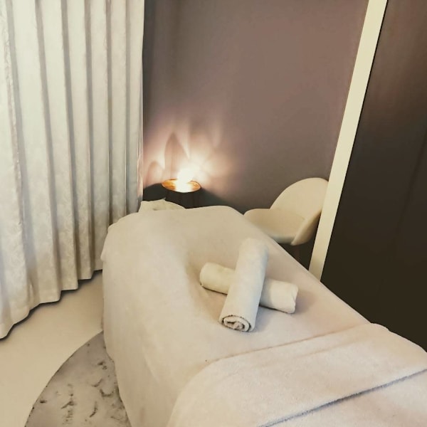ALIA SALON