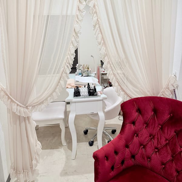 Nail salon C7g