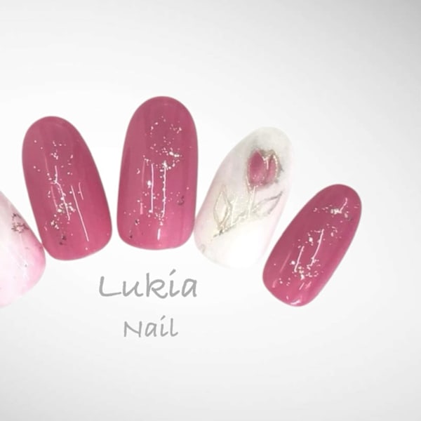 チューリップネイル|Lukia