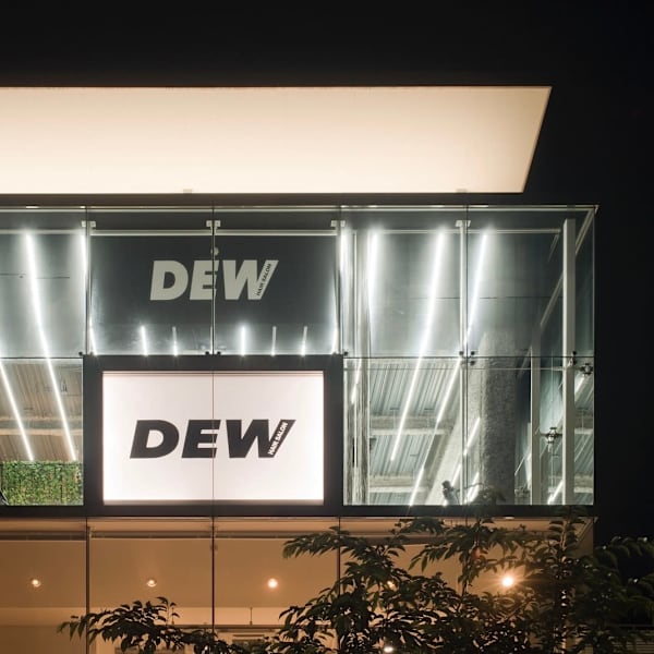 メンズサロン DEW 栄