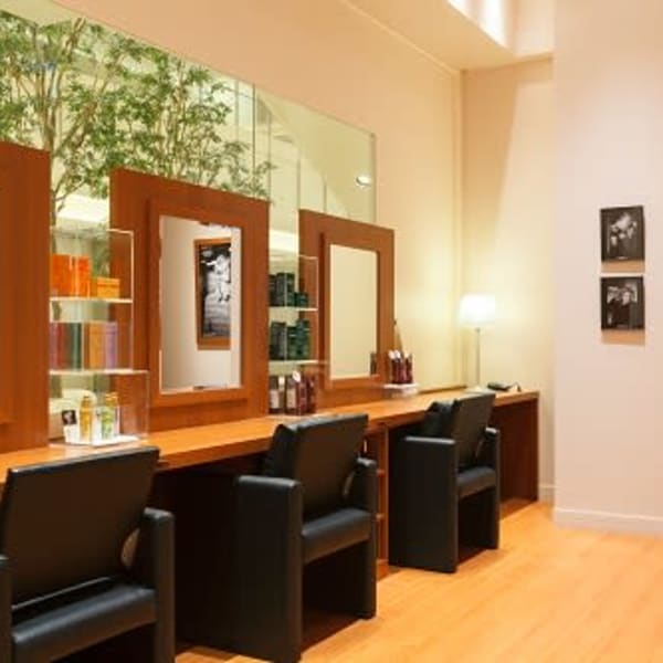 mod's hair みなとみらい店