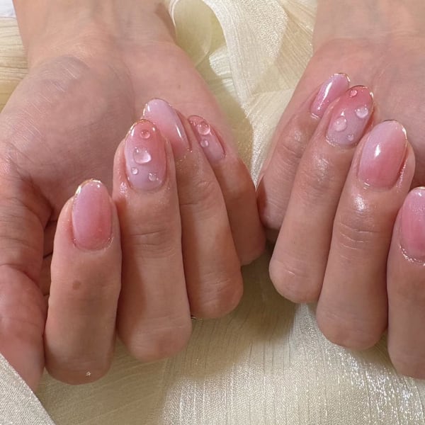 うるつやピンク×水滴ネイル