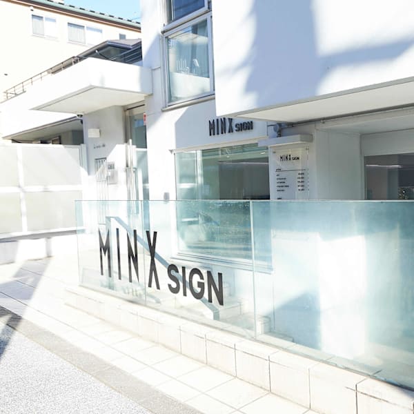 MINX SIGN