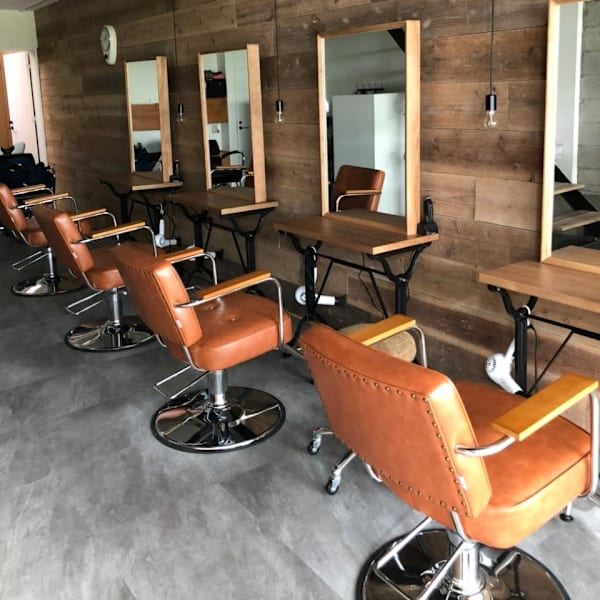 Le'a hair