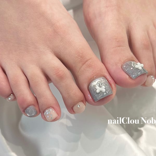 ガーリーフットデザイン|nail Clou Noble