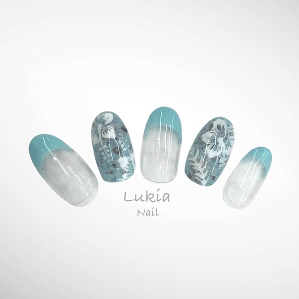 夏⭐︎ハイビスカスネイル|Lukia