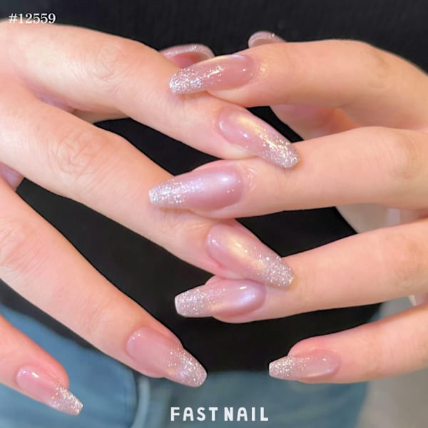 マグネット×フラッシュネイル【¥5,720/オフ無料】|FAST NAIL 中野店 【ファストネイル】