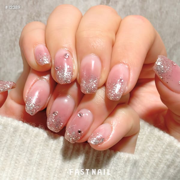 ラメグラデーションネイル【¥7,810/オフ無料】