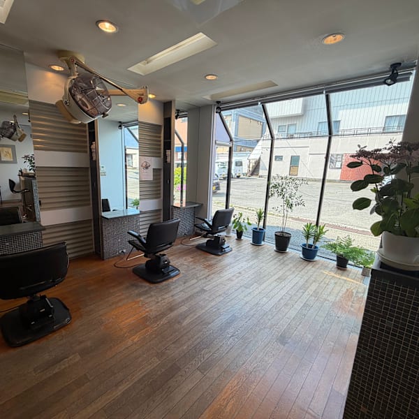 Hair salon WAKABA