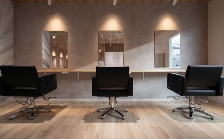 【海外限定】 Hair Make 美容院 | 3(ヘアーメイクスリー)の予約＆サロン情報 木製ラック・ウッドラック