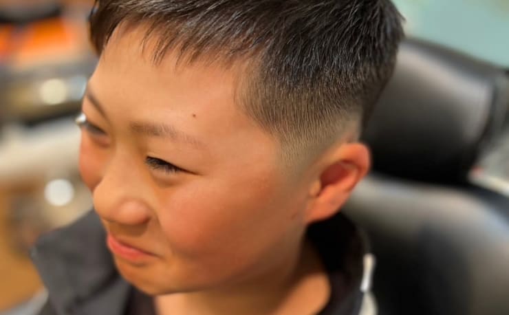 ひろき　理容椅子 宮崎椅子製作所｜No.42（布張り）｜カイ・クリスチャンセン｜アーム