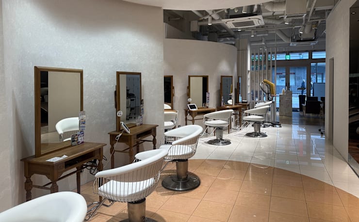 HAIR & MAKE EARTH 本厚木店(ヘアメイクアース ホンアツギテン)の予約