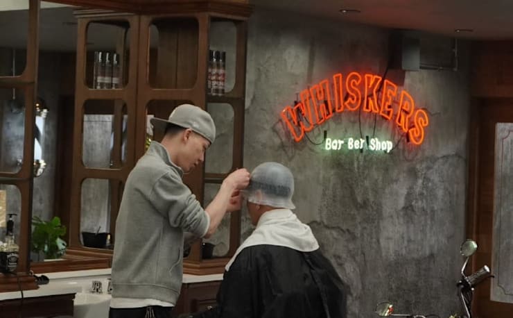 WHISKERS BARBER SHOP(ウィスカーズ バーバー ショップ)の予約＆サロン
