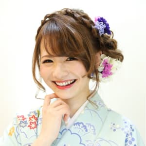 卒業式袴着付け ヘアアレンジ 横浜関内 桜木町みなとみらい Broto ブロット のヘアスタイル 美容院 美容室を予約するなら楽天ビューティ