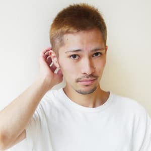 メンズのオススメ順 カラー ボウズ アッシュ ブラウンの髪型 ヘアスタイル 楽天ビューティ