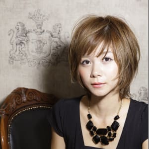 富岡佳子さん風ショート Imajine経堂店 イマジン のヘアスタイル 美容院 美容室を予約するなら楽天ビューティ